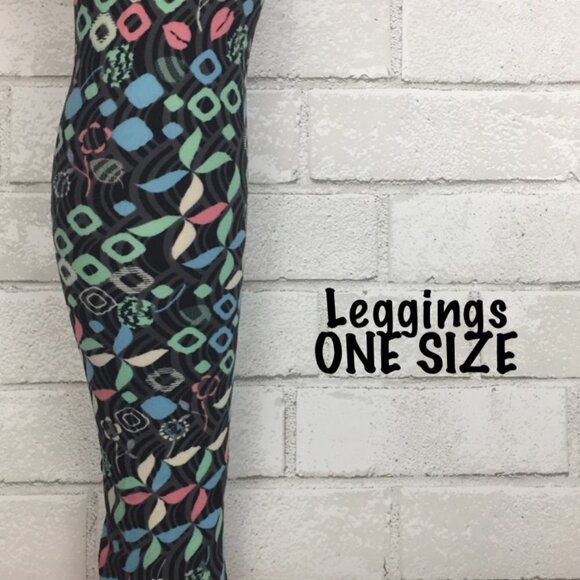 LuLaRoe Pants - LuLaRoe One Size Leggings NWT